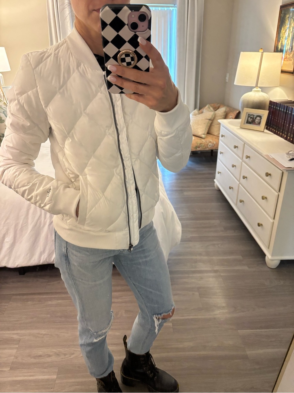 🤍 Alo Yoga Idol Bomber Down Jacket 🤍
